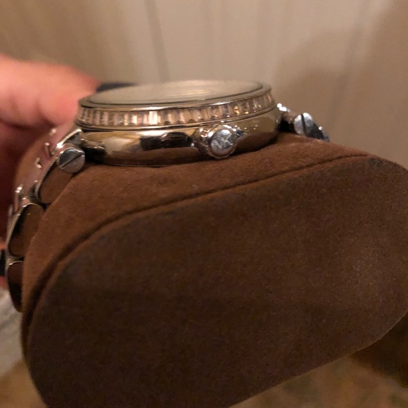 Michael Kors Silver watch - Picture 6 of 6